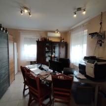 pir„Einfamilienhaus mit Photovoltaik in Nagyszentjános – 3 Schlafzimmer, Gästehaus, Garten, Doppelgarage”