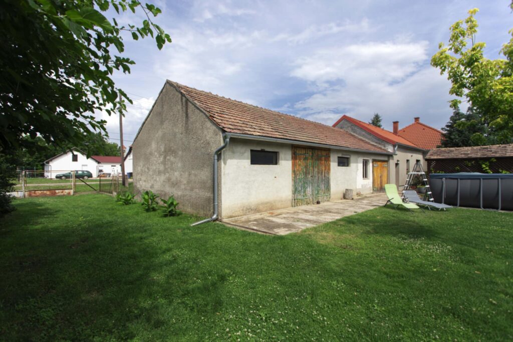 In der Nähe der österreichischen Grenze in Várbalog renovierte Immobilie !