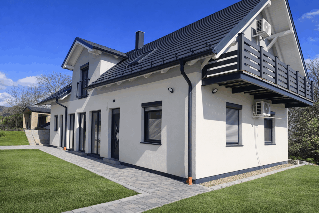 Panorama-Haus in Csesznek – Neubau mit Wellnessgebäude